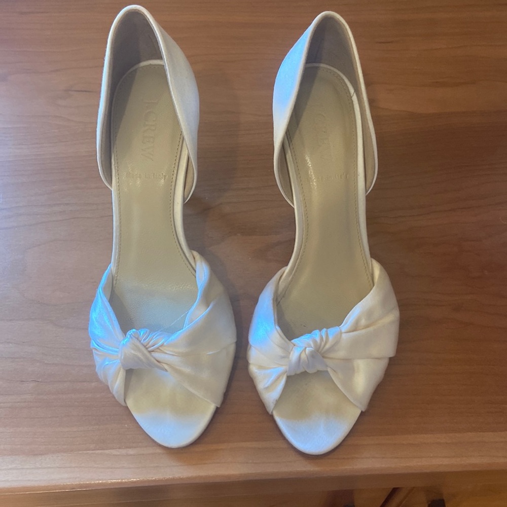 Selling J Crew heels. Only worn once.